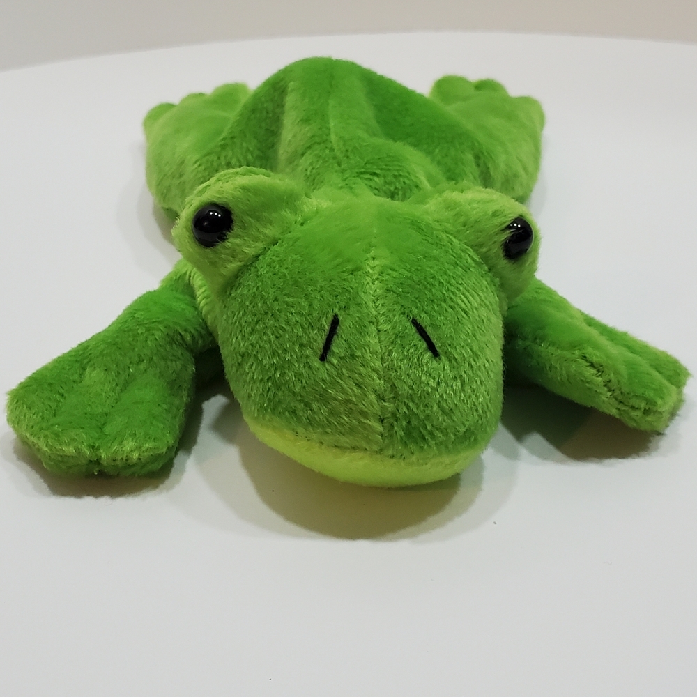 Small Frog plush from Zangeen. Must bundle.